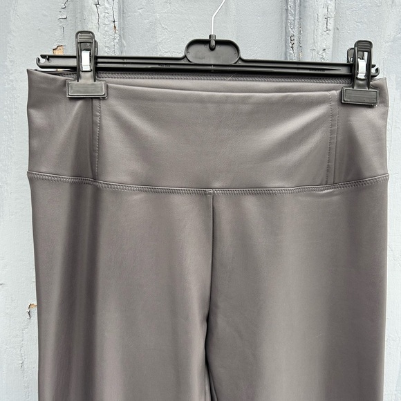7 for all Mankind Grey Faux Leather Leggings, Size M - Picture 5 of 8